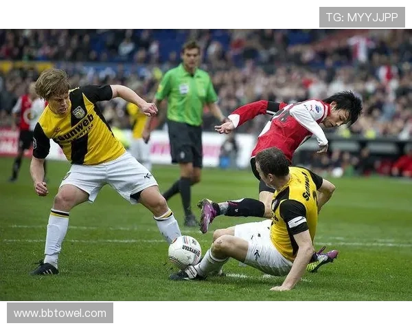 广州足球队耐力争议引发热议球迷与专家观点交锋分析