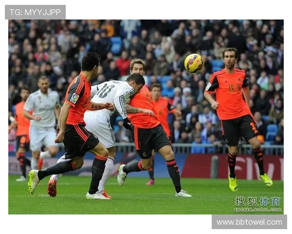足球明星热舞庆祝瞬间展现激情与活力的精彩时刻