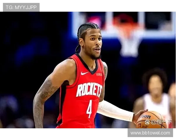 号称铁人的足球明星如何在赛场上展现无与伦比的毅力与拼搏精神